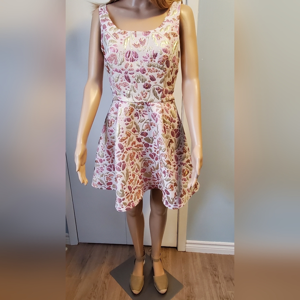FREE PEOPLE ❤️‍🔥 Sparkly Metallic Floral Mini Dress - Size S